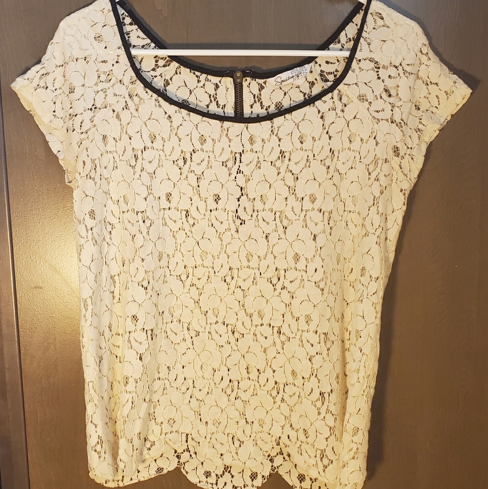 Speeckless lace shirt